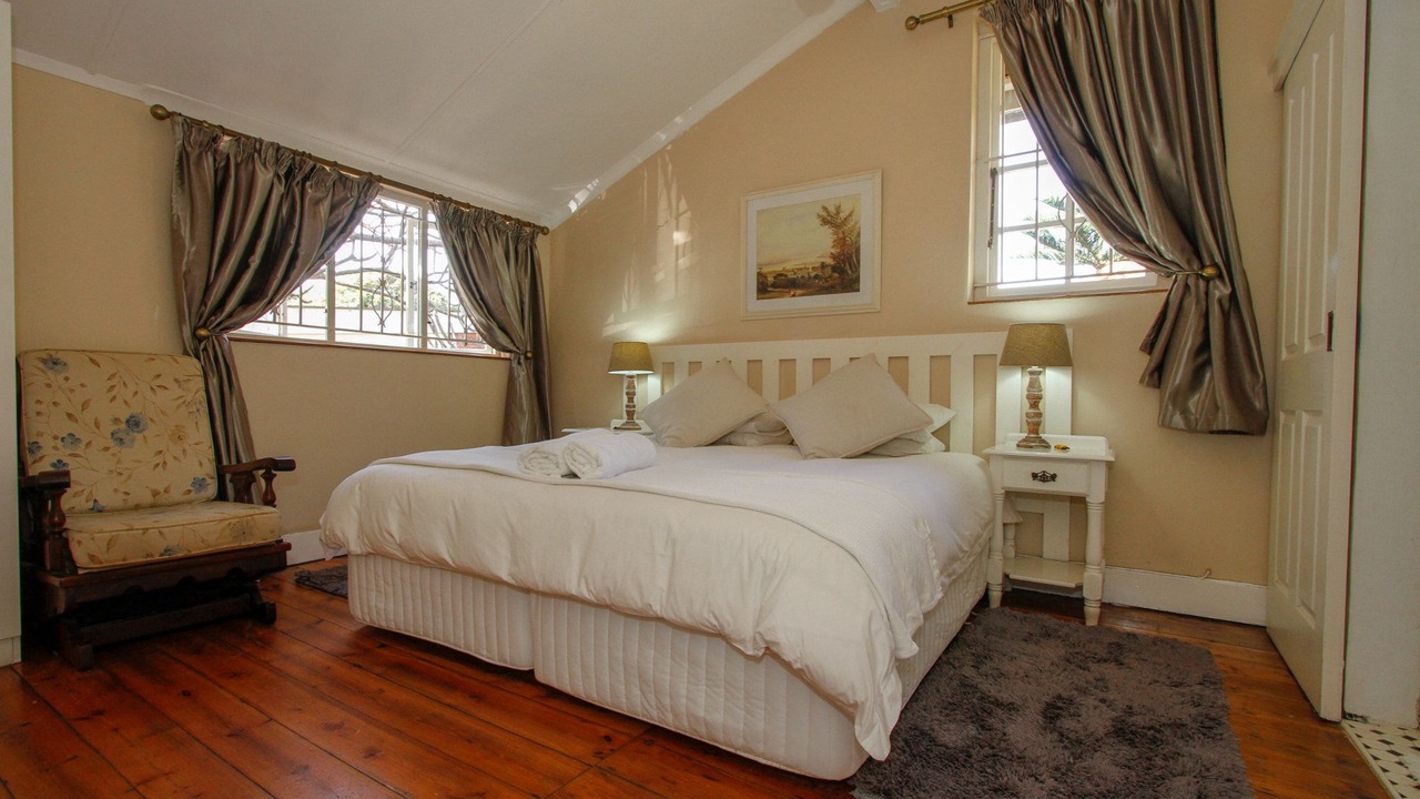 Photo of Bedroom in Essenwood