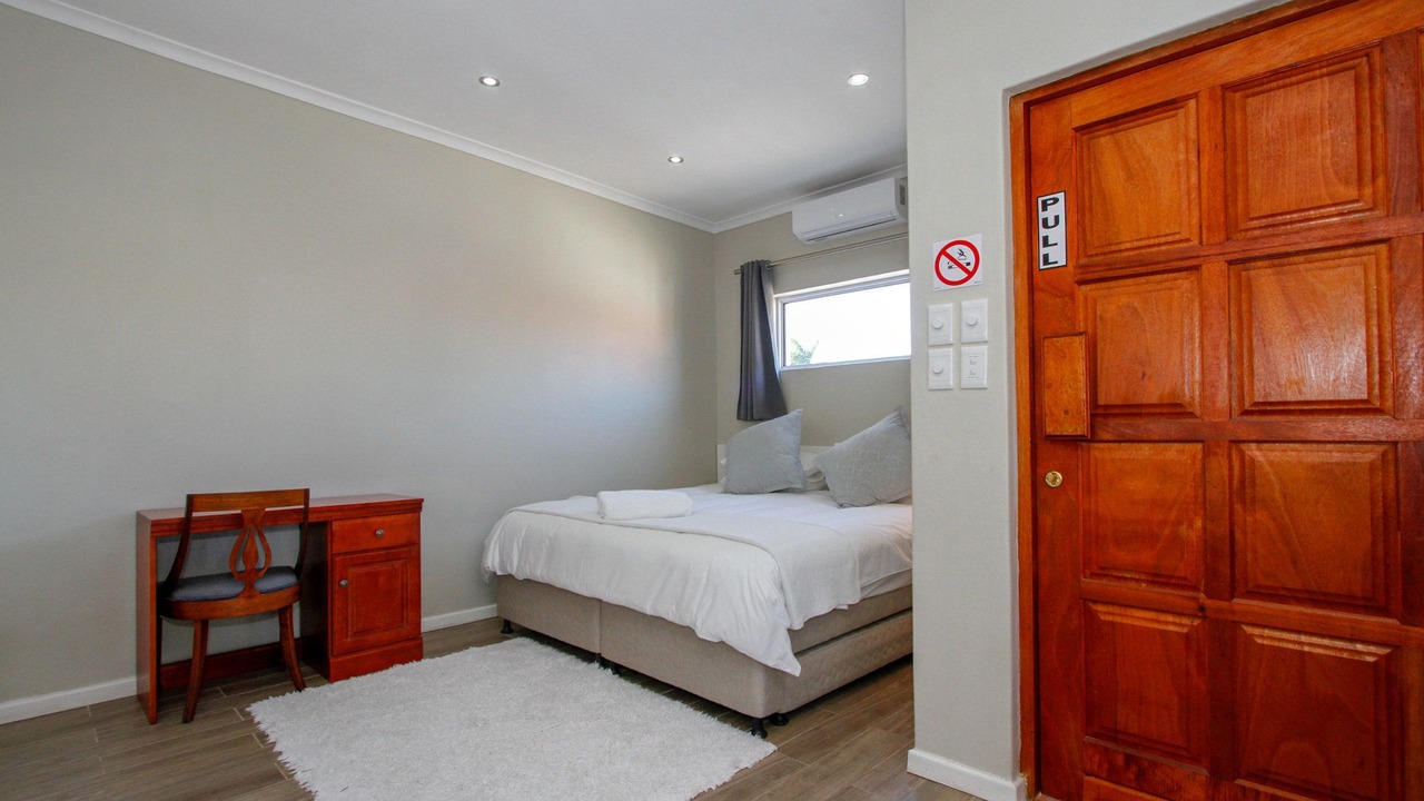Photo of Bedroom in Essenwood