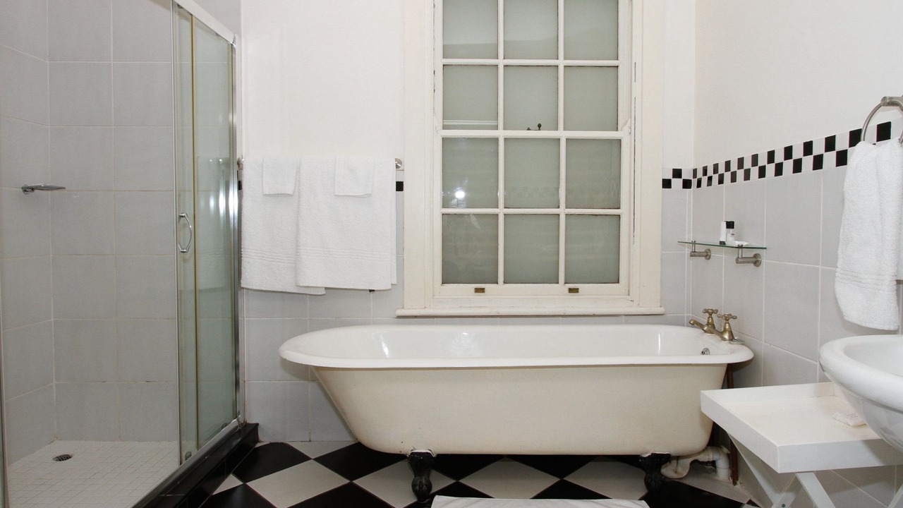 Photo of Bathroom in Essenwood