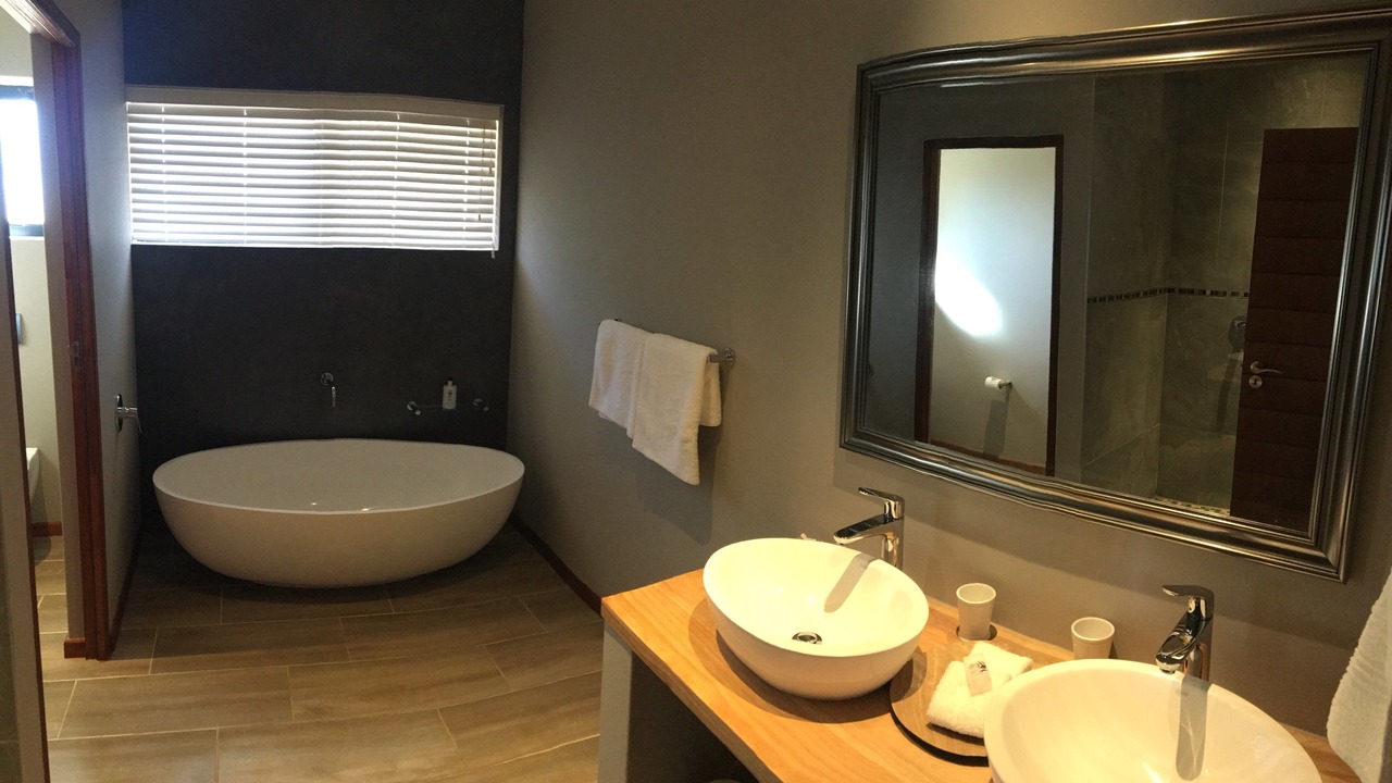 Photo of Bathroom in Thornhill