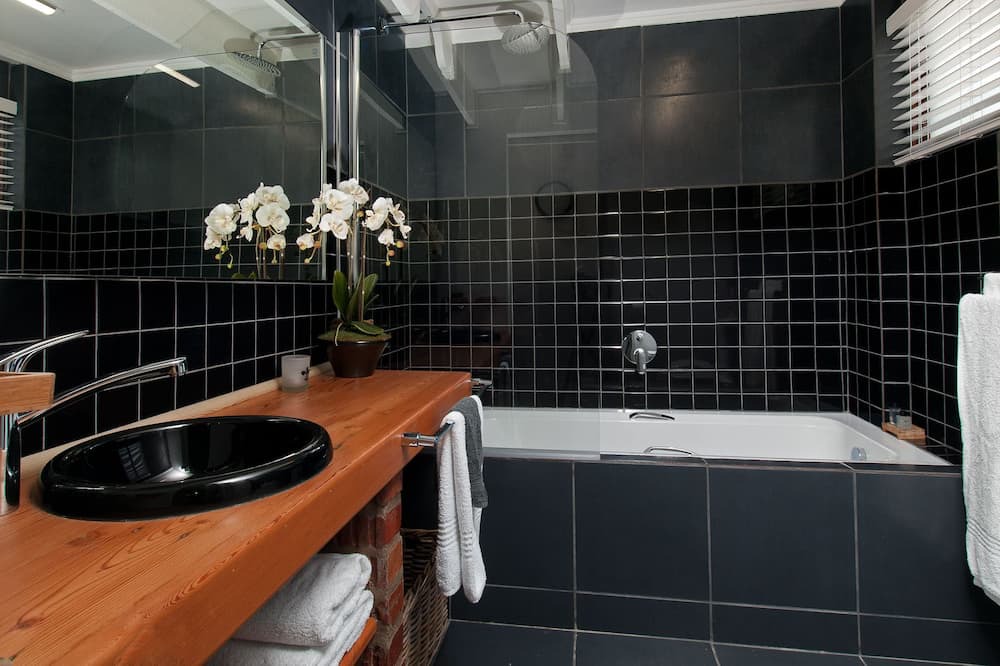 Photo of Bathroom in Hermanus City-Centre