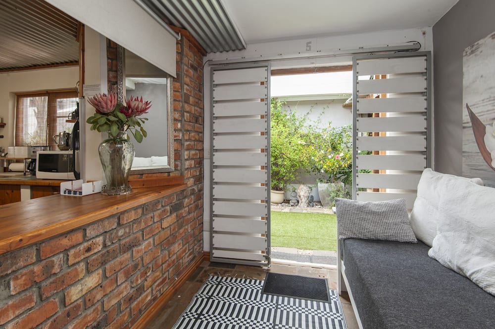 Photo of Livingroom in Hermanus City-Centre