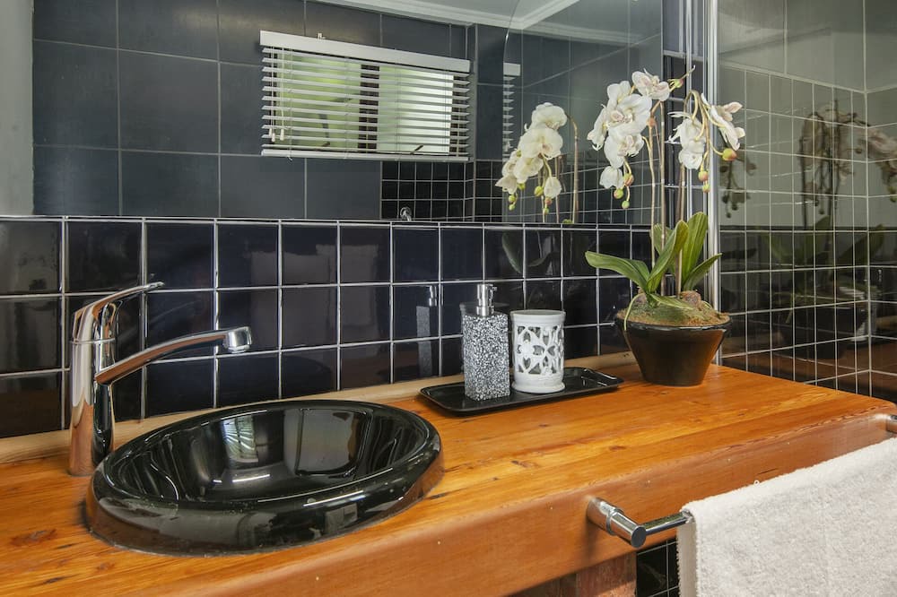 Photo of Bathroom in Hermanus City-Centre