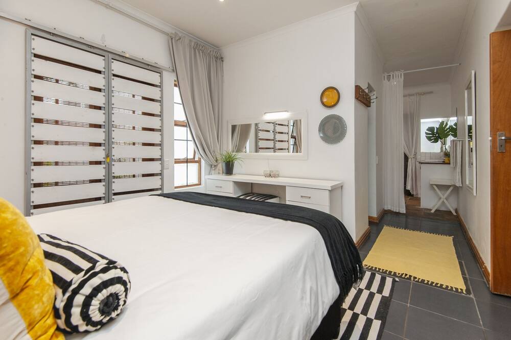 Photo of Bedroom in Hermanus City-Centre