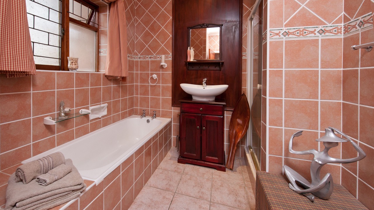 Photo of Bathroom in Eastcliff