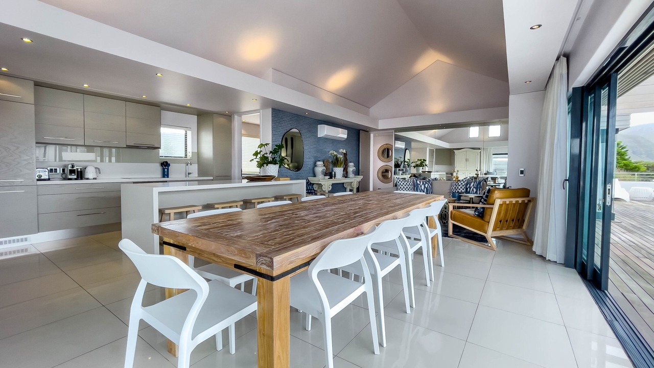 Photo of Livingroom in Hermanus City-Centre