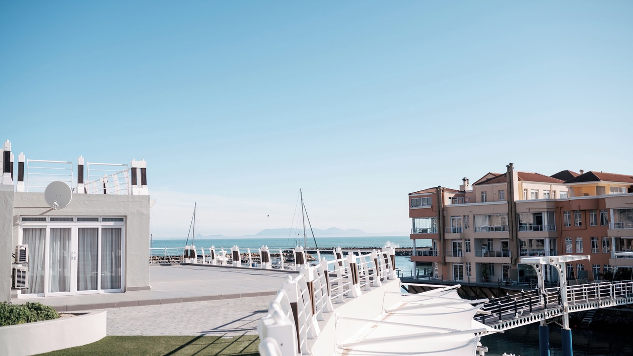 Photo of Patio Balcony in Gordons Bay Central