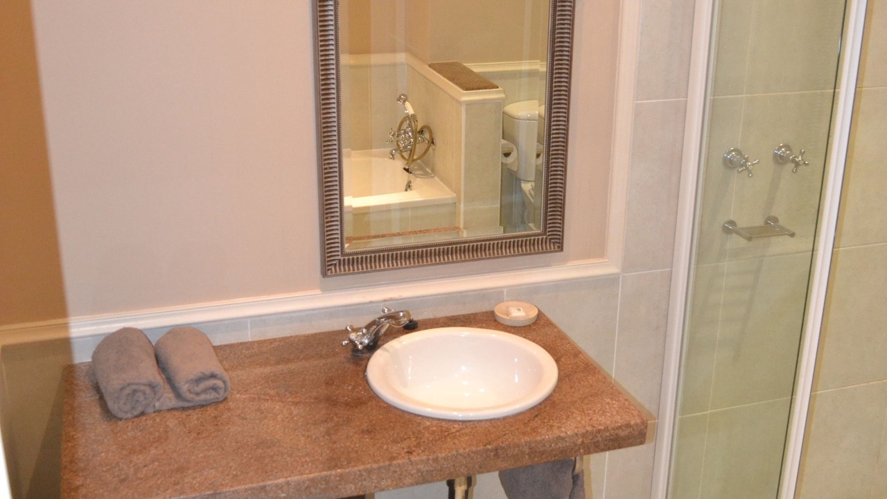 Photo of Bathroom in Pinnacle Point