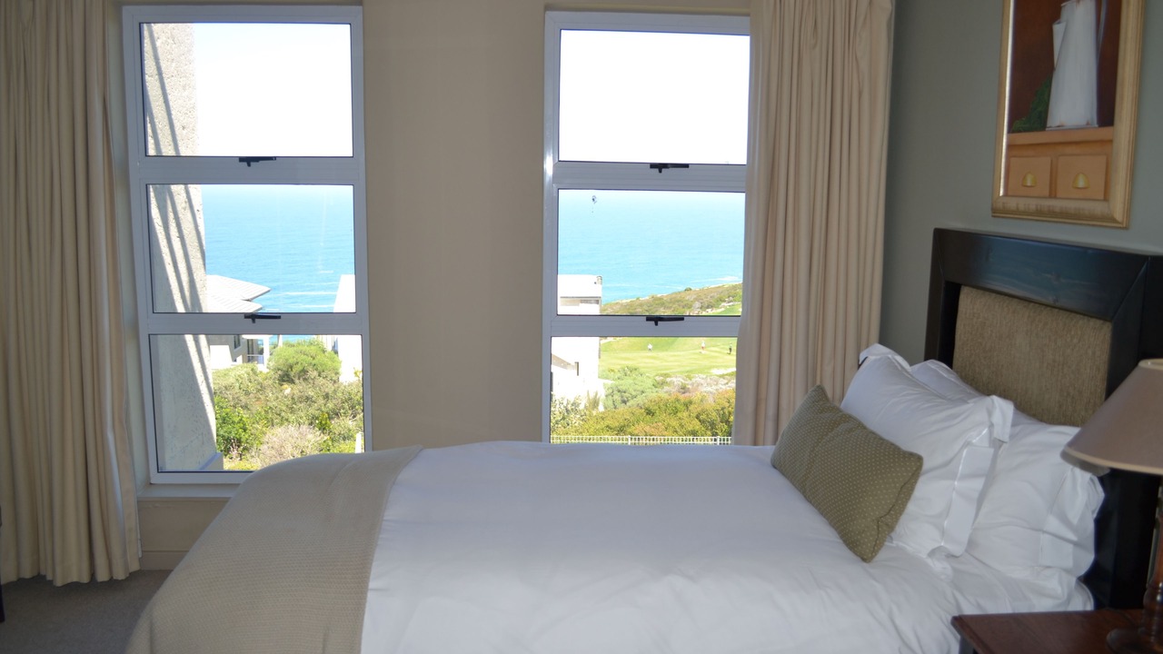 Photo of Bedroom in Pinnacle Point