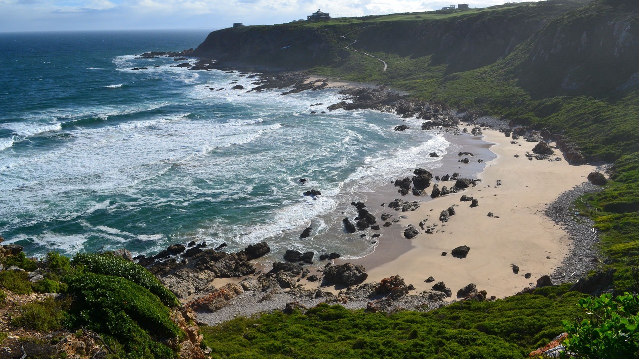 Photo of Others in Pinnacle Point