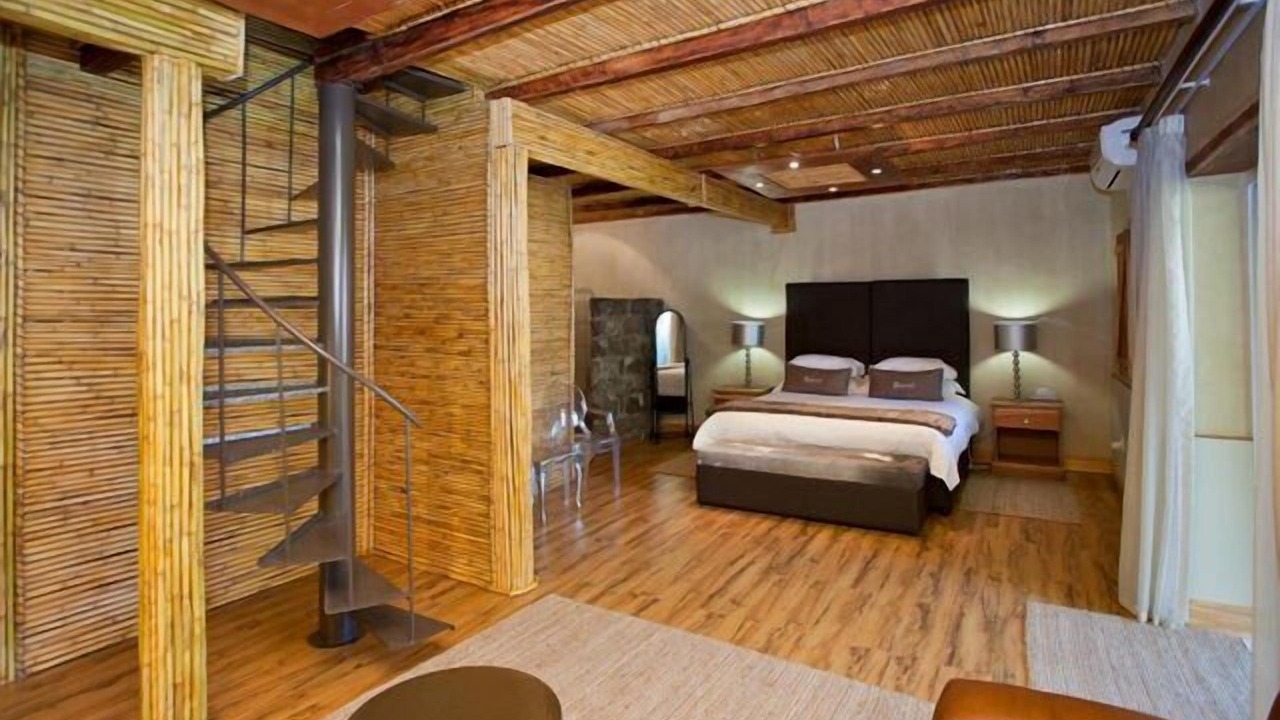 Photo of Bedroom in Oudtshoorn