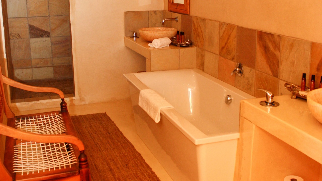 Photo of Bathroom in Oudtshoorn