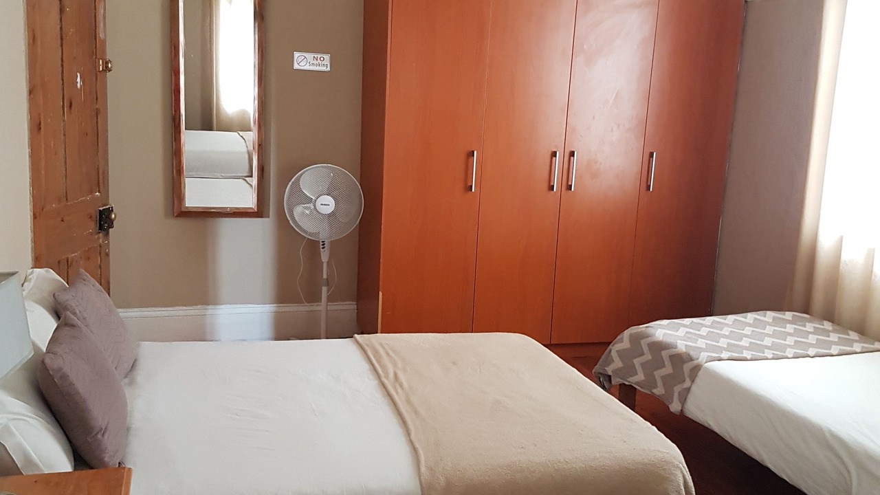 Photo of Bedroom in Oudtshoorn