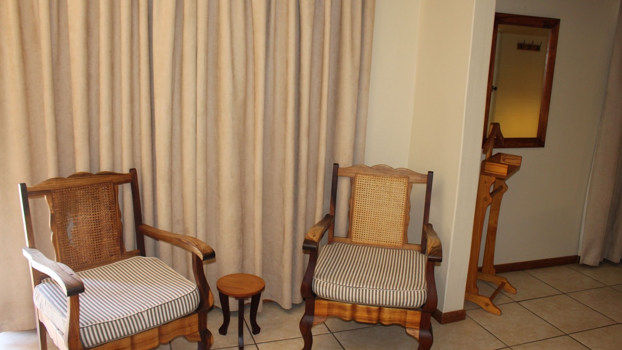 Photo of Bedroom in Three Sisters