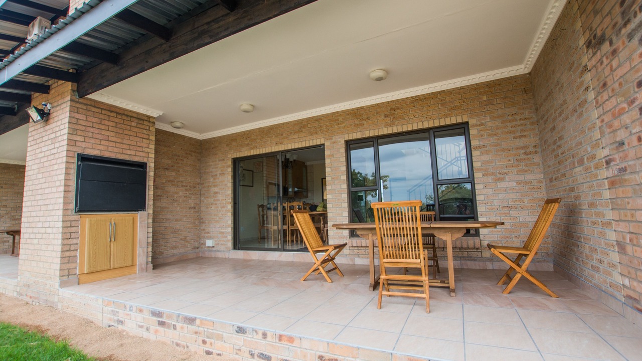 Photo of Patio Balcony in Thorny Bush Game Reserve