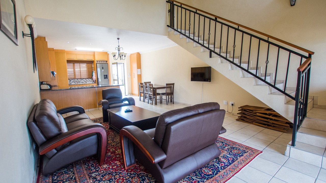 Photo of Livingroom in Thorny Bush Game Reserve