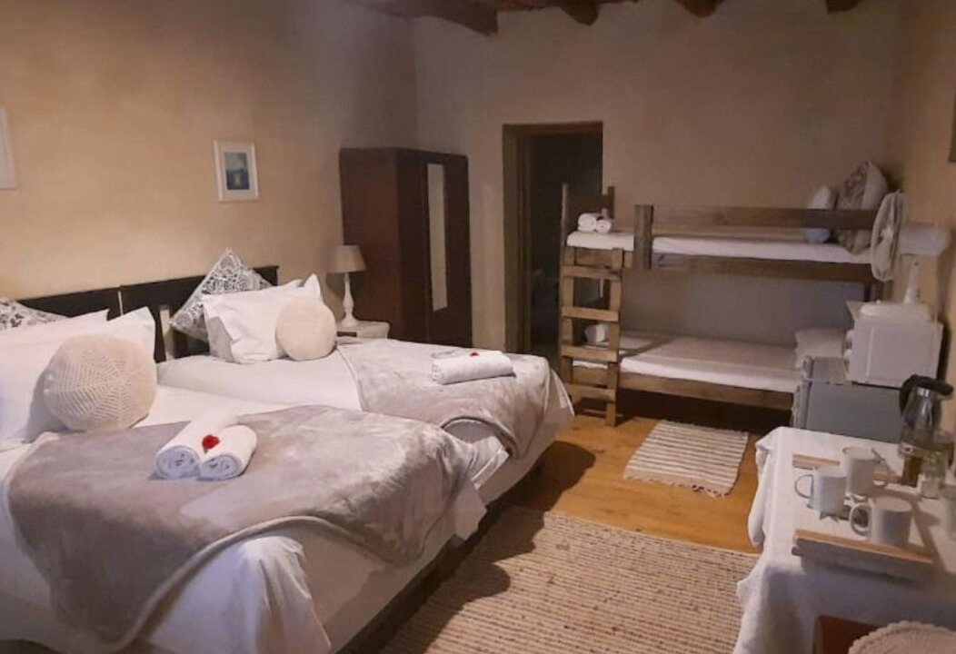 Photo of Bedroom in Oudtshoorn