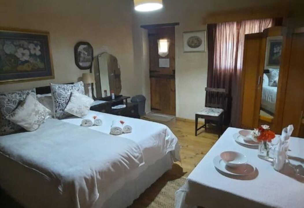 Photo of Bedroom in Oudtshoorn