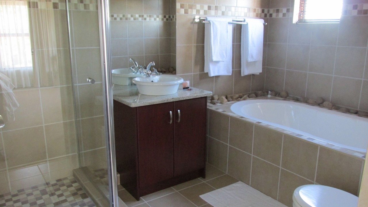 Photo of Bedroom in Oudtshoorn