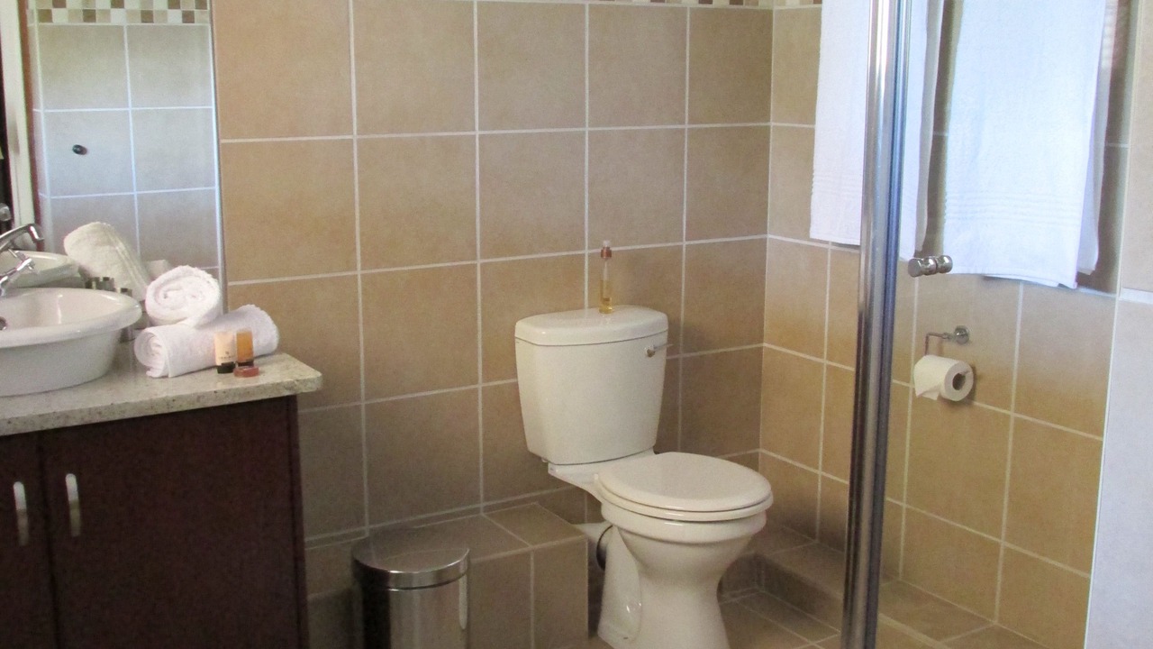 Photo of Bathroom in Oudtshoorn