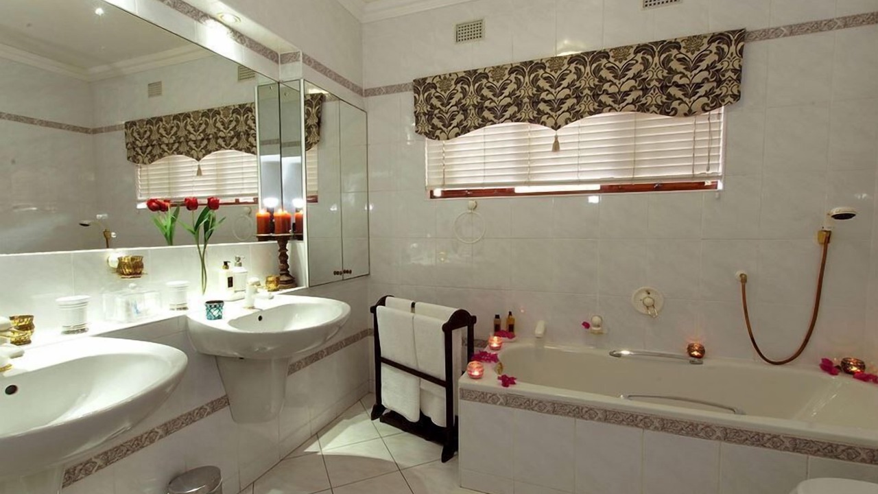 Photo of Bathroom in Umhlanga