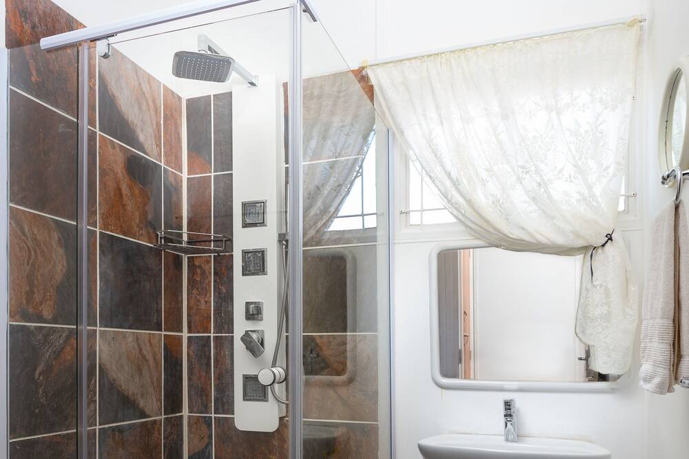 Photo of Bathroom in Gariepdam