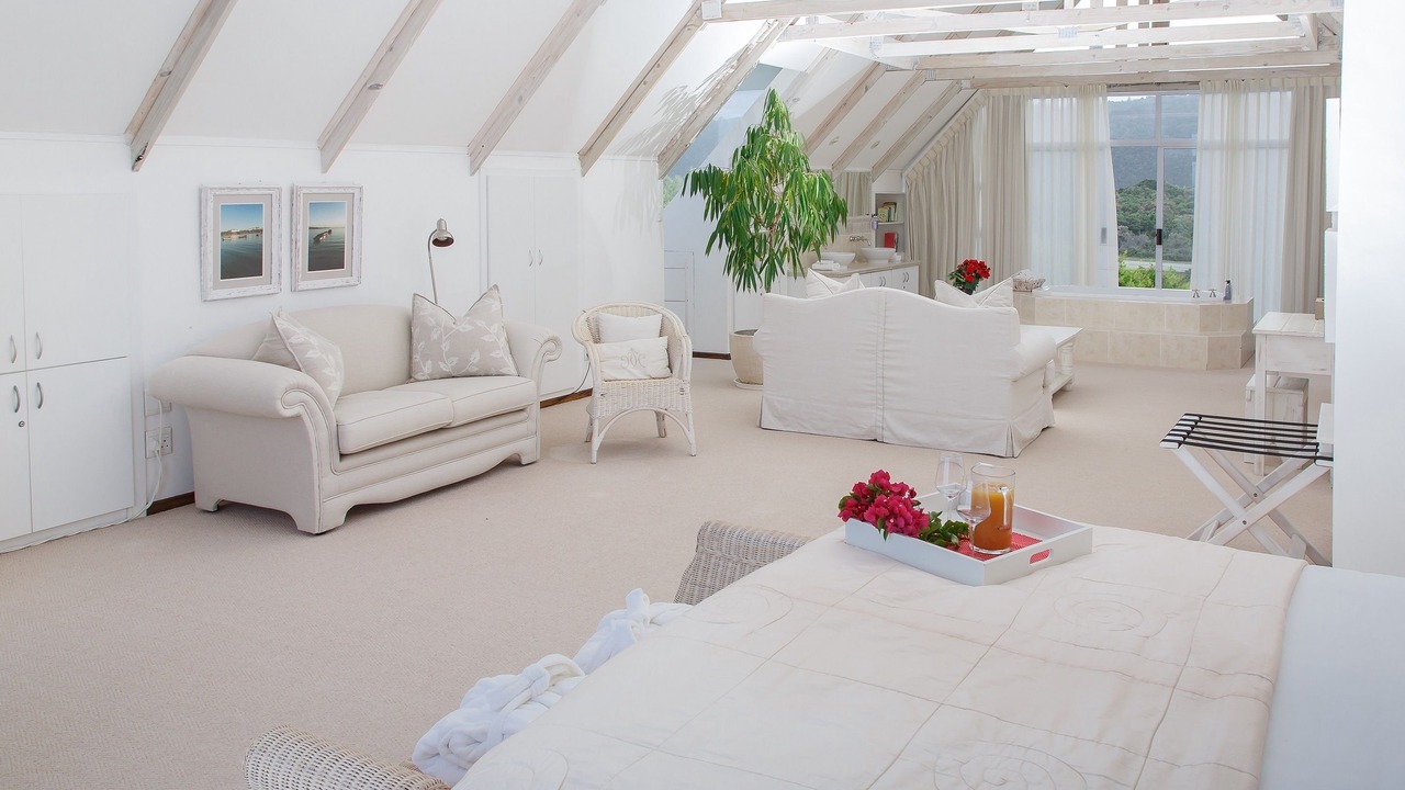 Photo of Bedroom in Wilderness Beach