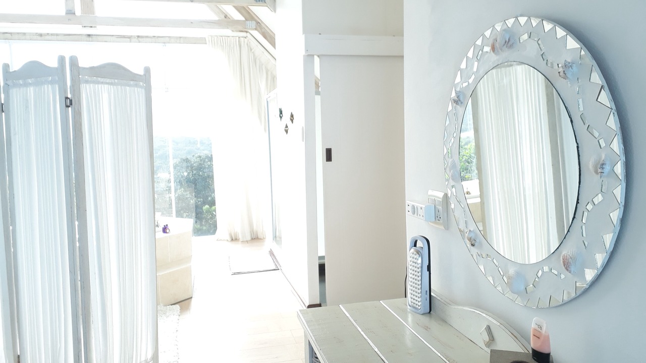 Photo of Bedroom in Wilderness Beach