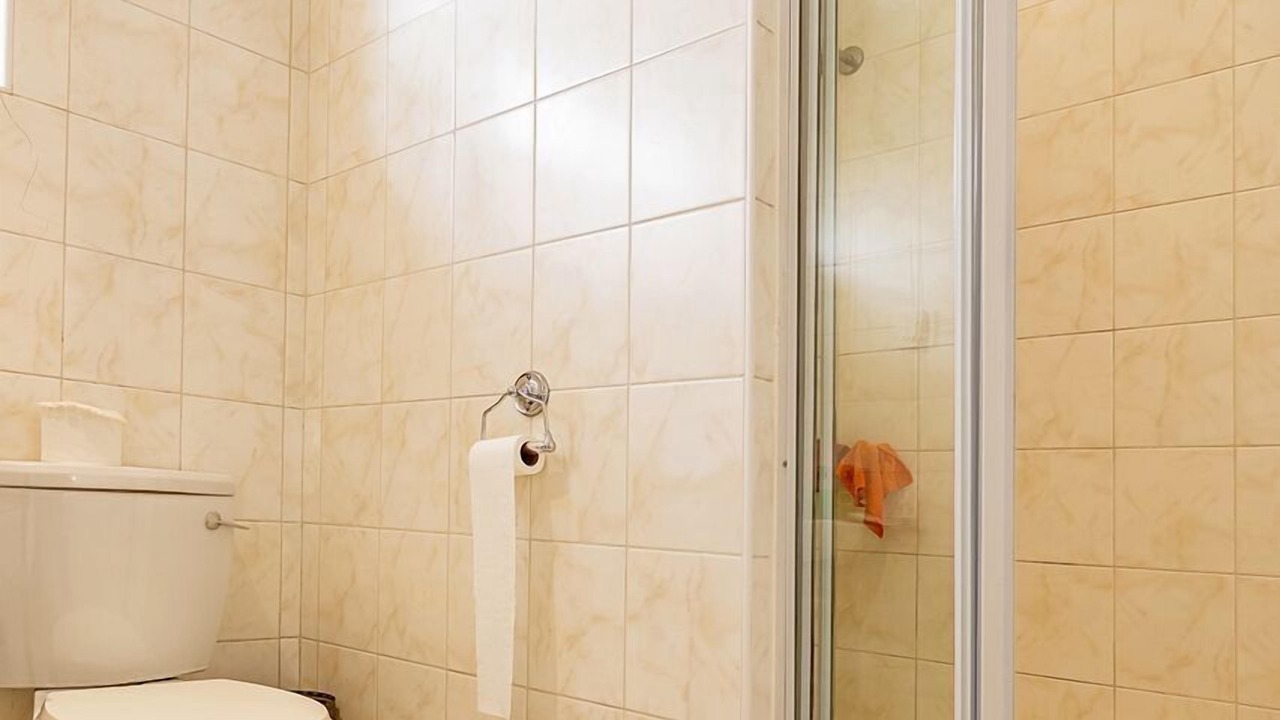 Photo of Bathroom in Baileys Muckleneuk