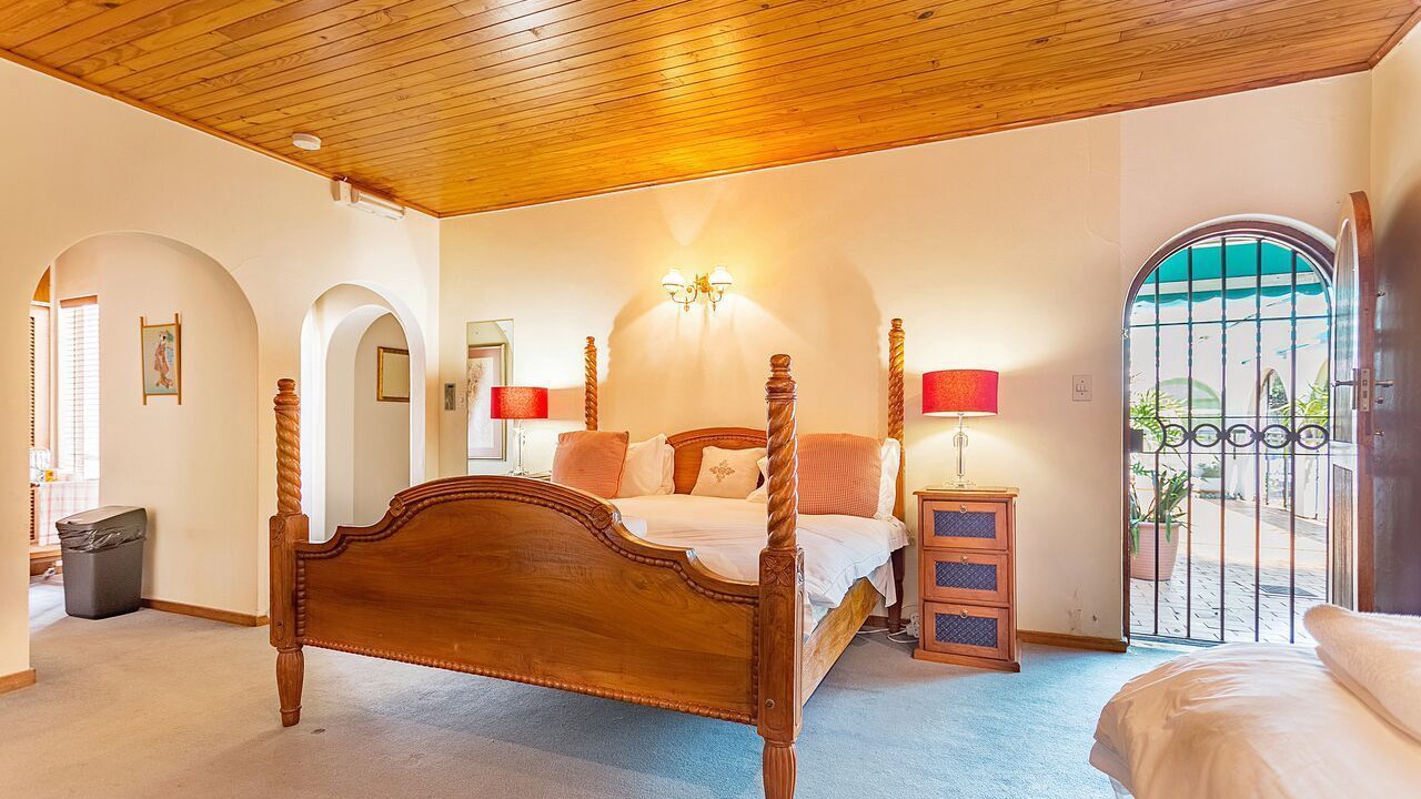 Photo of Bedroom in Baileys Muckleneuk