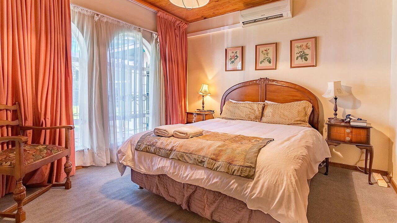 Photo of Bedroom in Baileys Muckleneuk