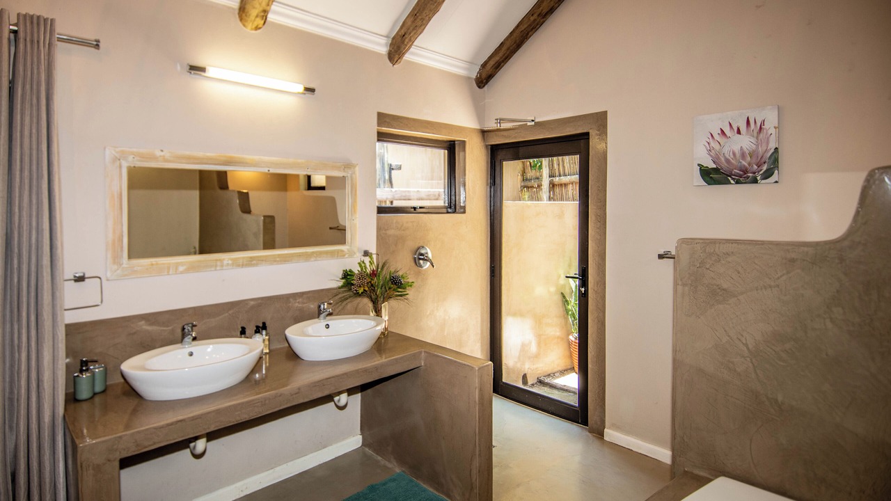 Photo of Bathroom in Thorny Bush Game Reserve