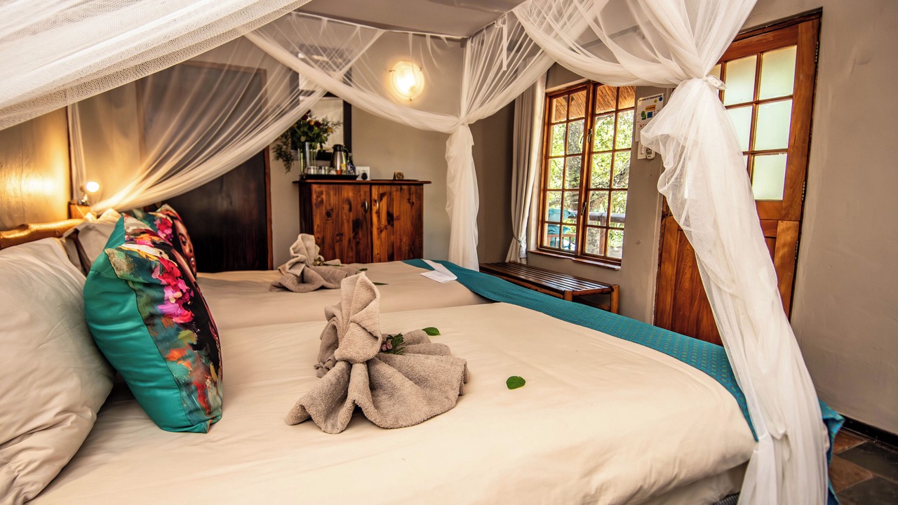 Photo of Bedroom in Thorny Bush Game Reserve