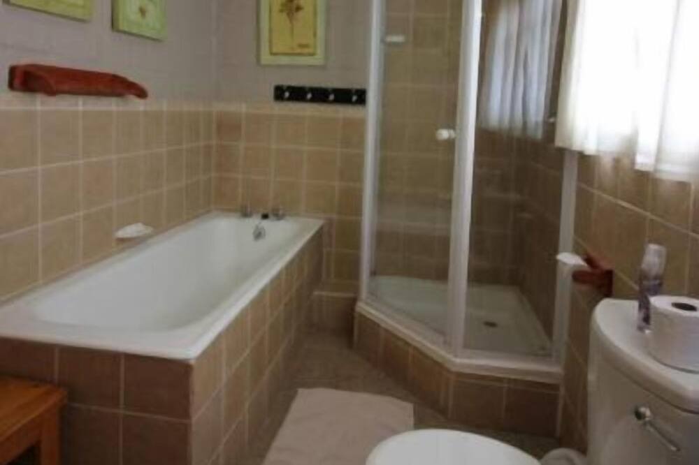 Photo of Bathroom in Sutherland