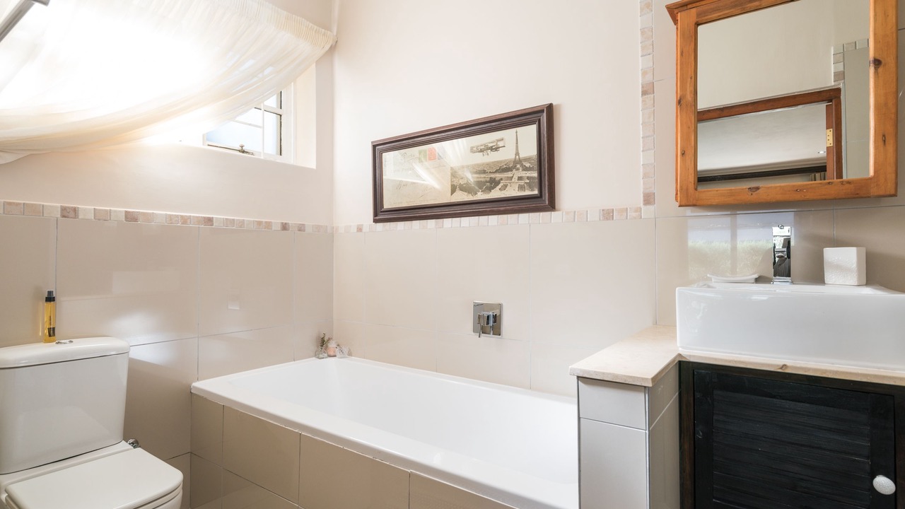Photo of Bathroom in George