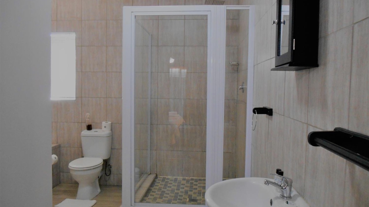 Photo of Bathroom in Westdene