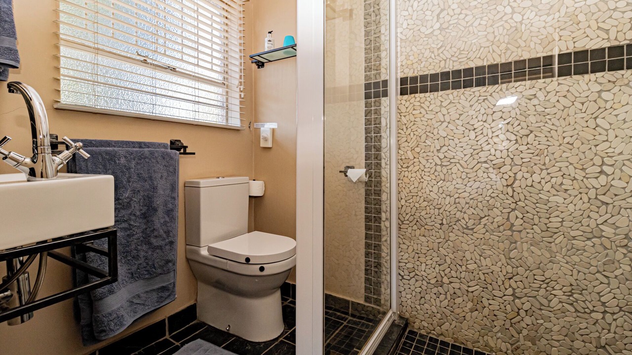 Photo of Bathroom in Greater Johannesburg Metropolitan Area