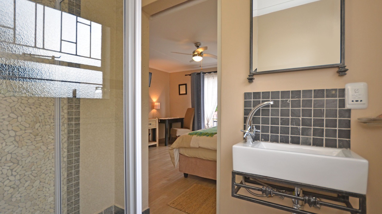 Photo of Bathroom in Greater Johannesburg Metropolitan Area