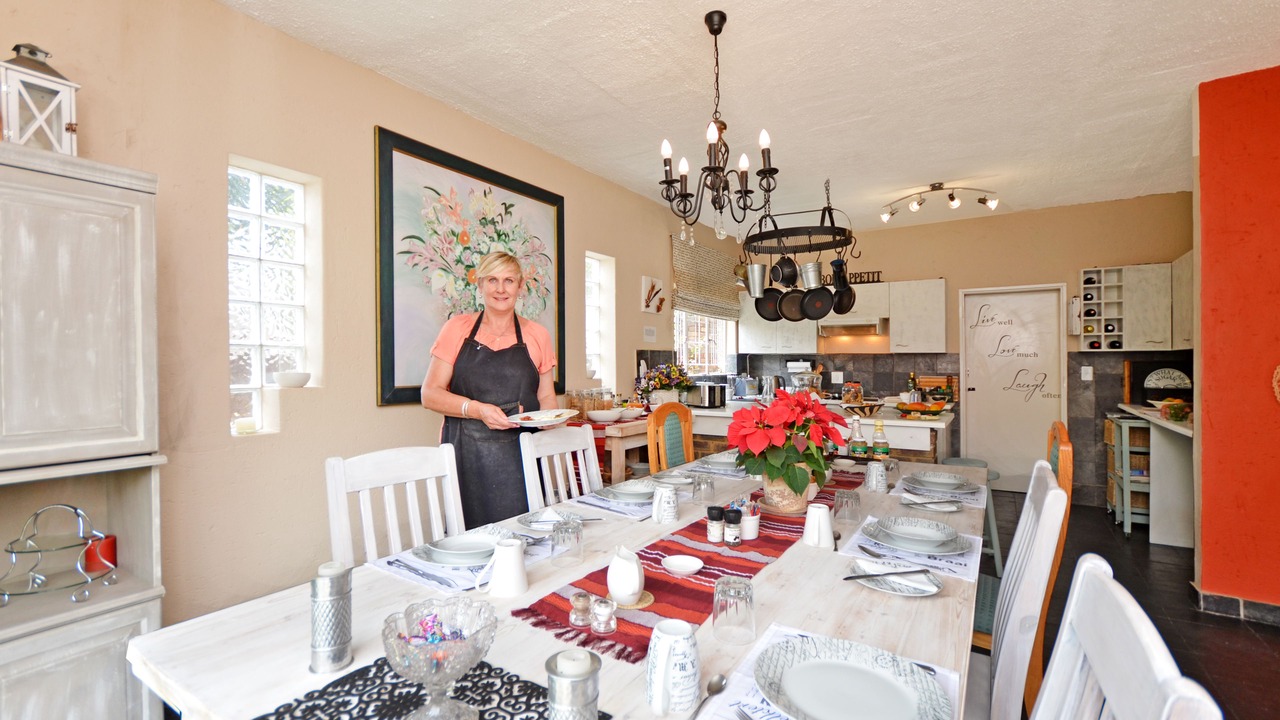 Photo of Livingroom in Greater Johannesburg Metropolitan Area