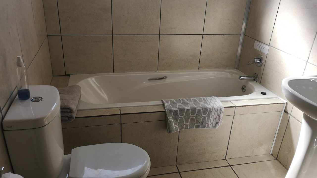 Photo of Bathroom in Parow North