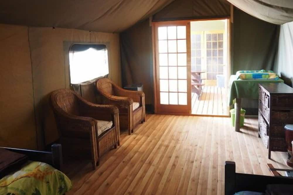 Photo of Livingroom in Paterson