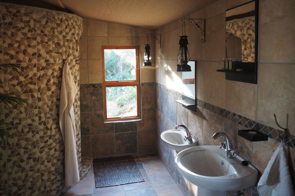 Photo of Bathroom in Paterson