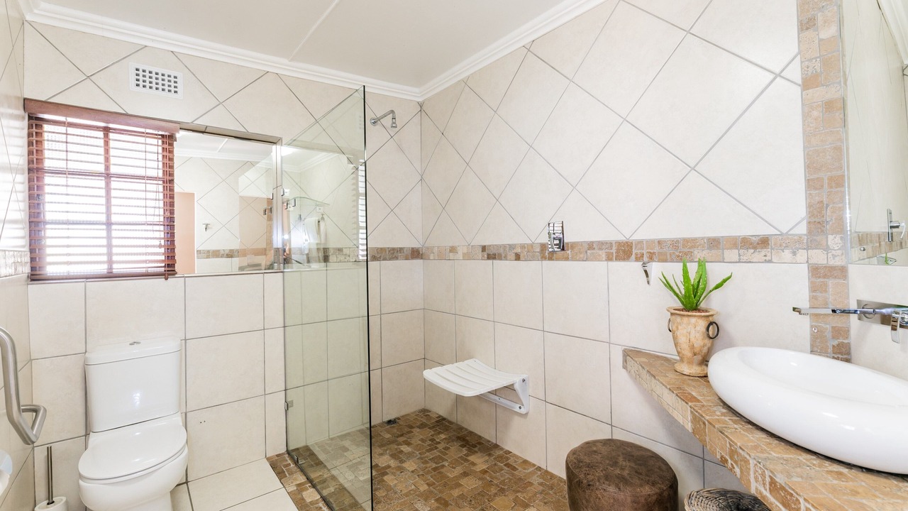 Photo of Bathroom in Berea