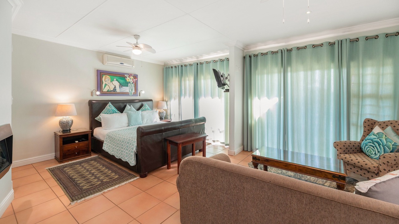 Photo of Livingroom in Berea