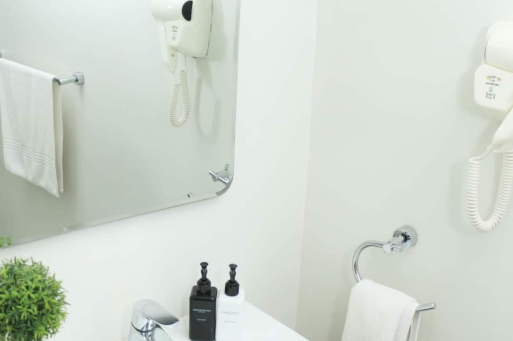 Photo of Bathroom in Athlone