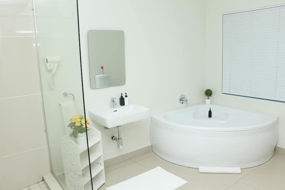 Photo of Bathroom in Athlone