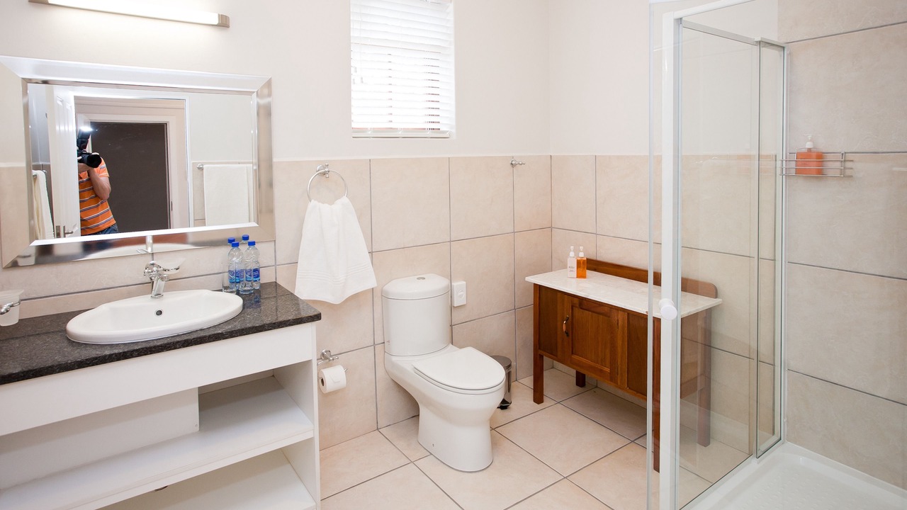 Photo of Bathroom in Calitzdorp