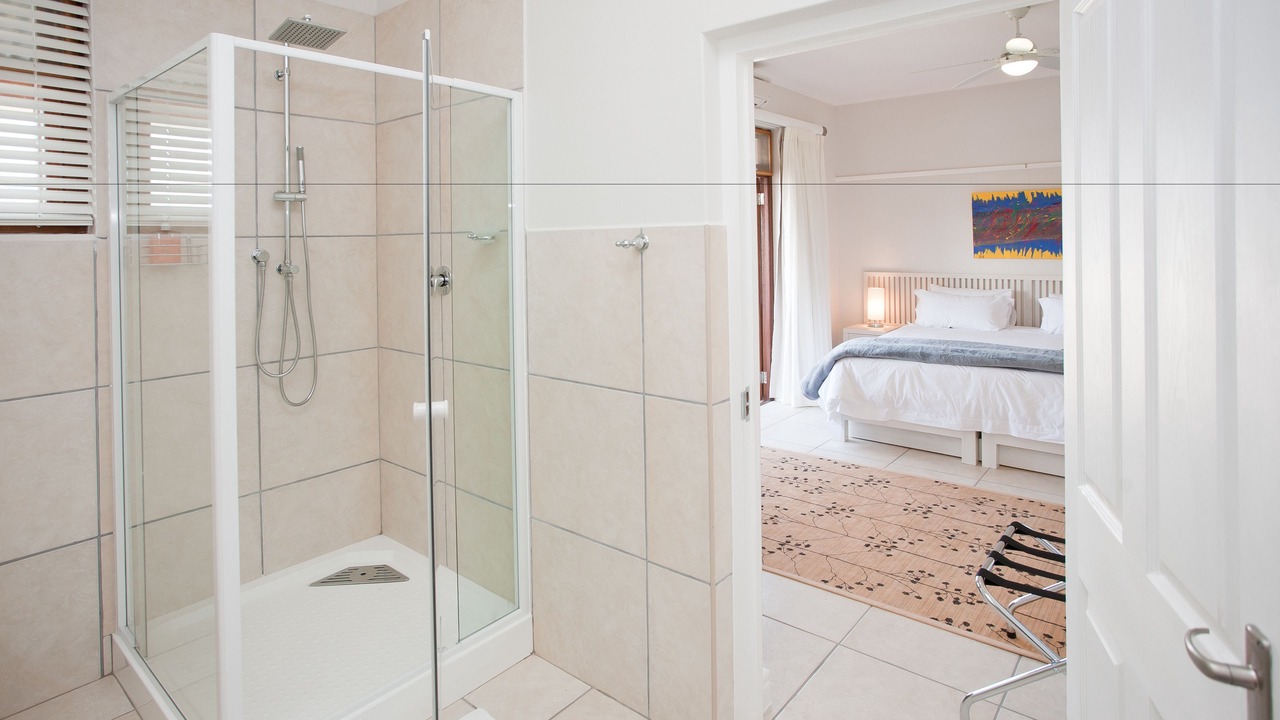 Photo of Bathroom in Calitzdorp