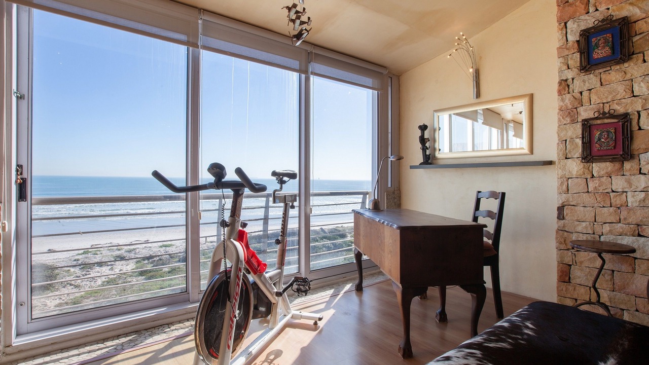 Photo of Bedroom in Lagoon Beach