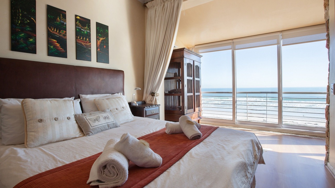 Photo of Bedroom in Lagoon Beach